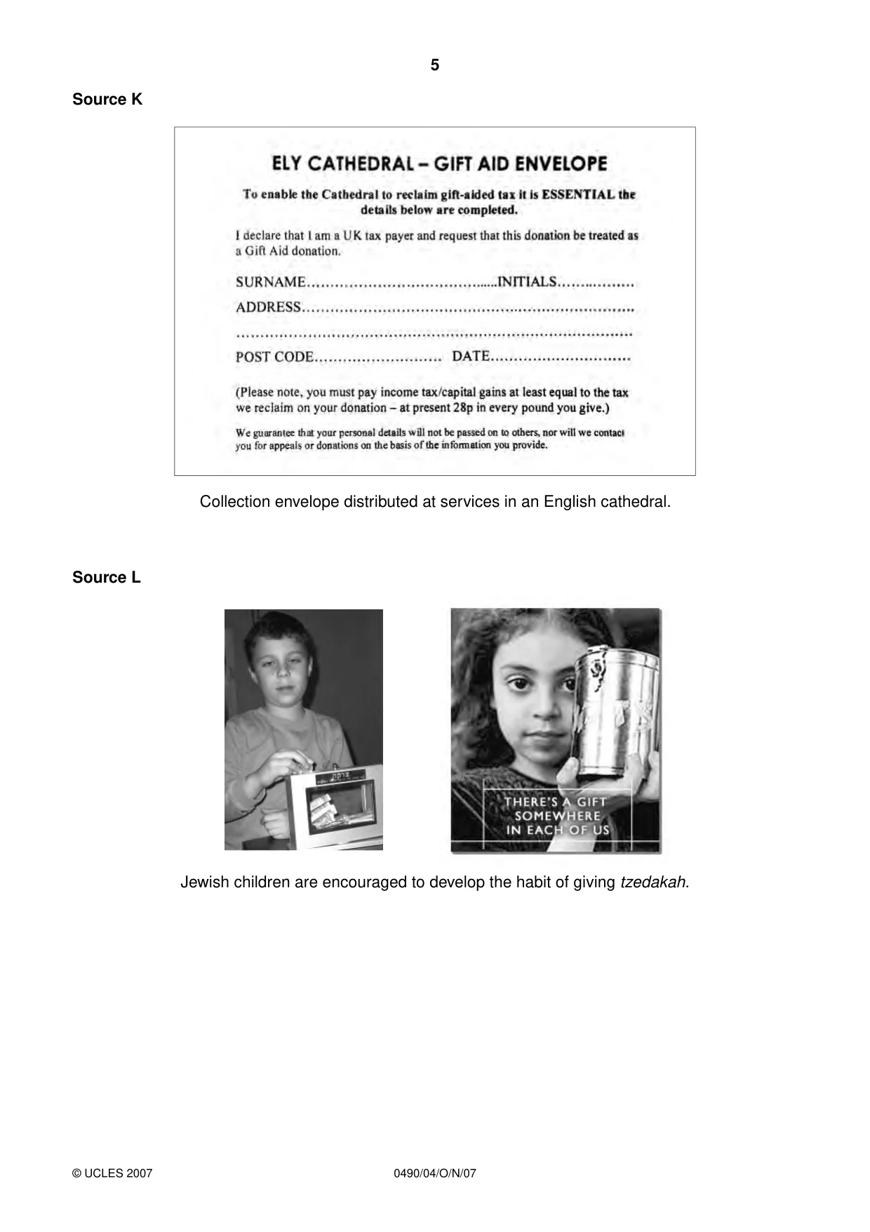 Cambridge IGCSE Religious Studies 0490 2007 Oct/Nov Paper 4 · Variant 1 question paper, page 5 of 8