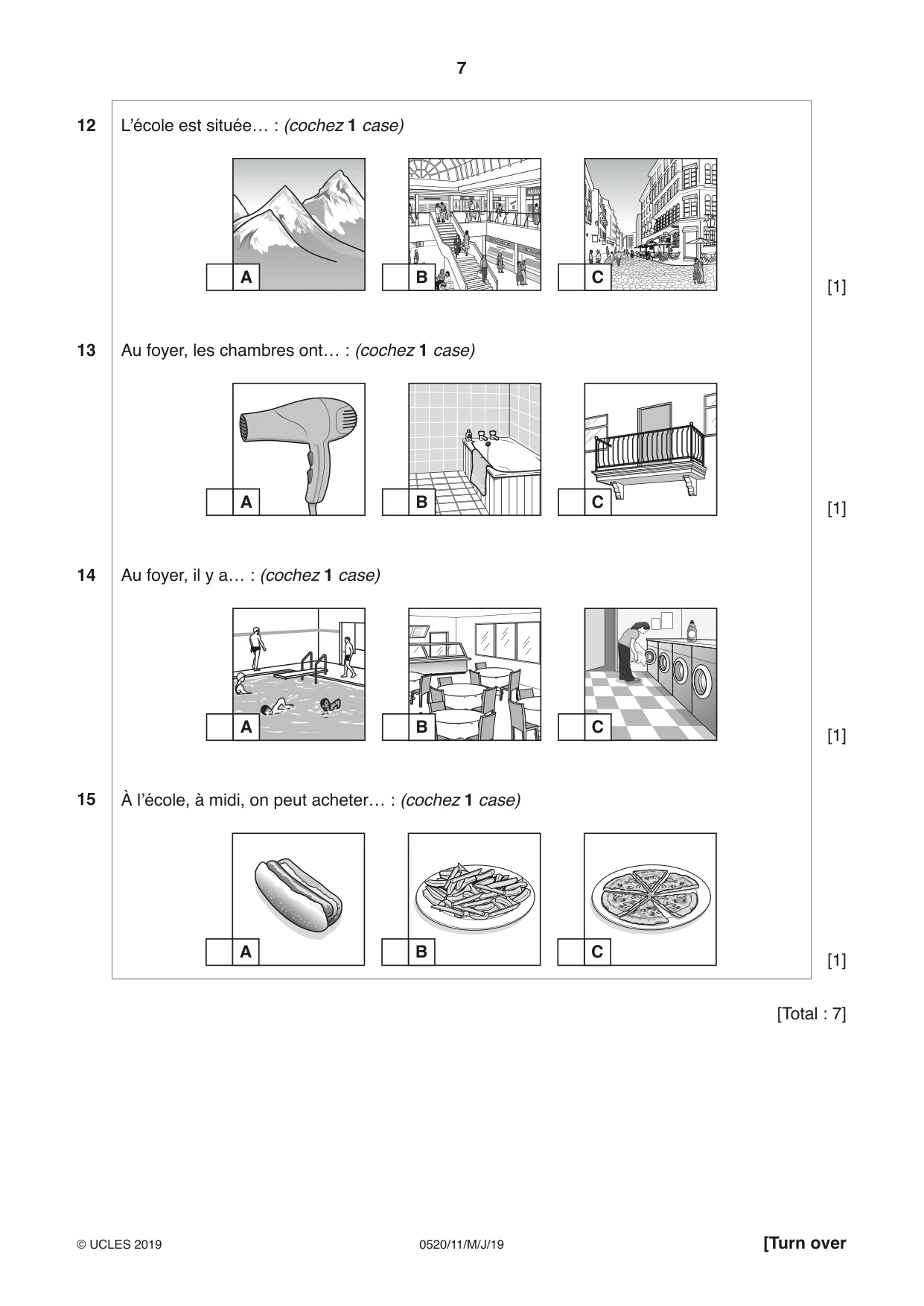 Cambridge IGCSE French - Foreign Language 0520 2019 May/June Paper 1 · Variant 1 question paper, page 7 of 12