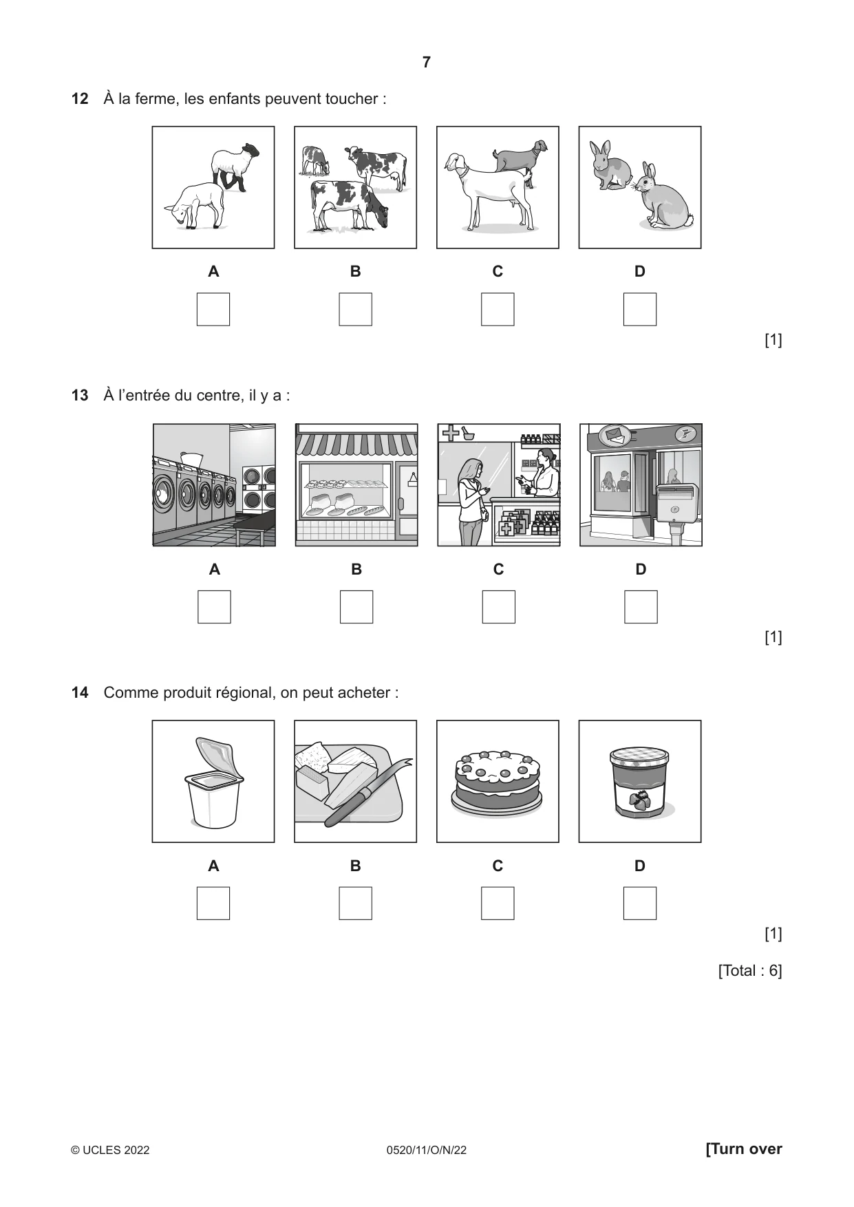 Cambridge IGCSE French - Foreign Language 0520 2022 Oct/Nov Paper 1 · Variant 1 question paper, page 7 of 16