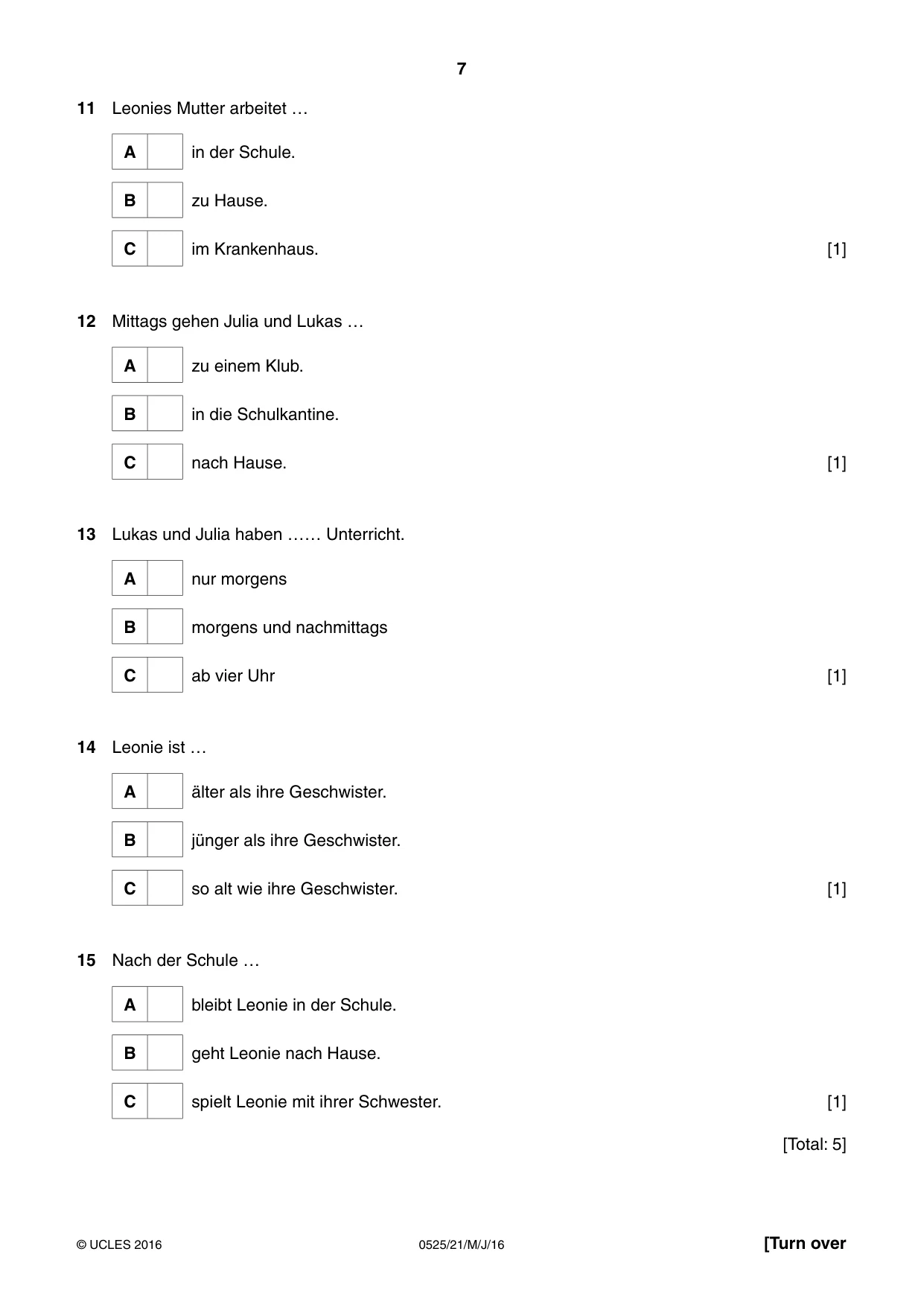 Cambridge IGCSE German - Foreign Language 0525 2016 May/June Paper 2 · Variant 1 question paper, page 7 of 16