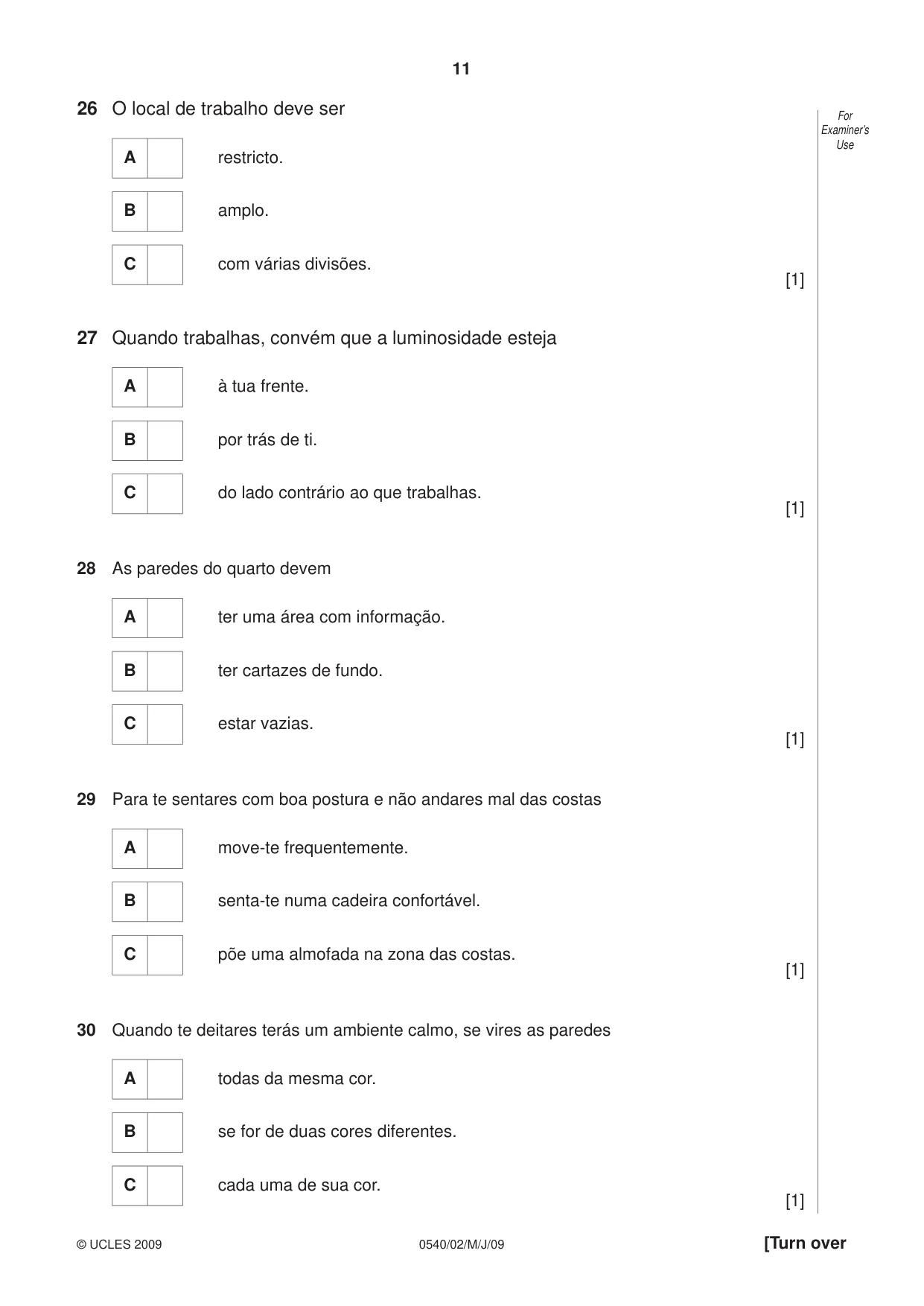 Cambridge IGCSE Portuguese - Foreign Language 0540 2009 May/June Paper 2 · Variant 1 question paper, page 11 of 16
