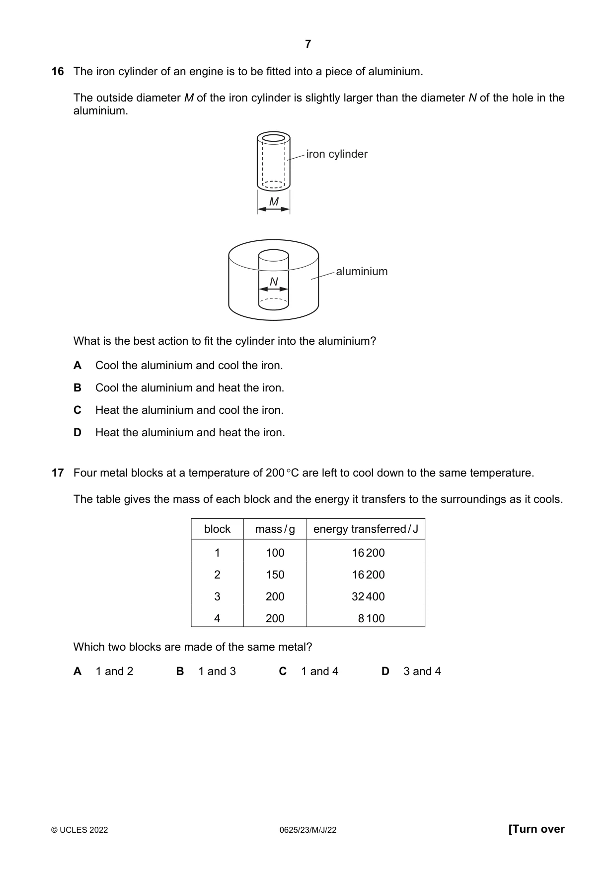 Cambridge IGCSE Physics 0625 2022 May/June Paper 2 · Variant 3 question paper, page 7 of 20