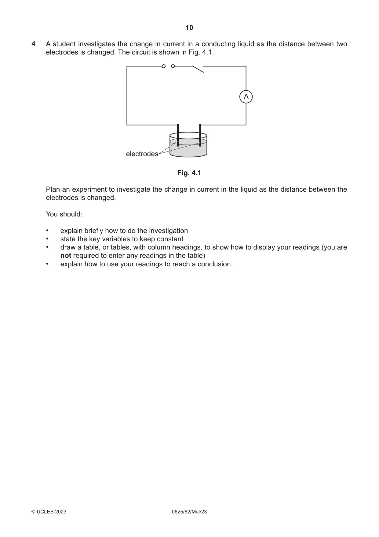 Cambridge IGCSE Physics 0625 2023 May/June Paper 6 · Variant 2 question paper, page 10 of 12