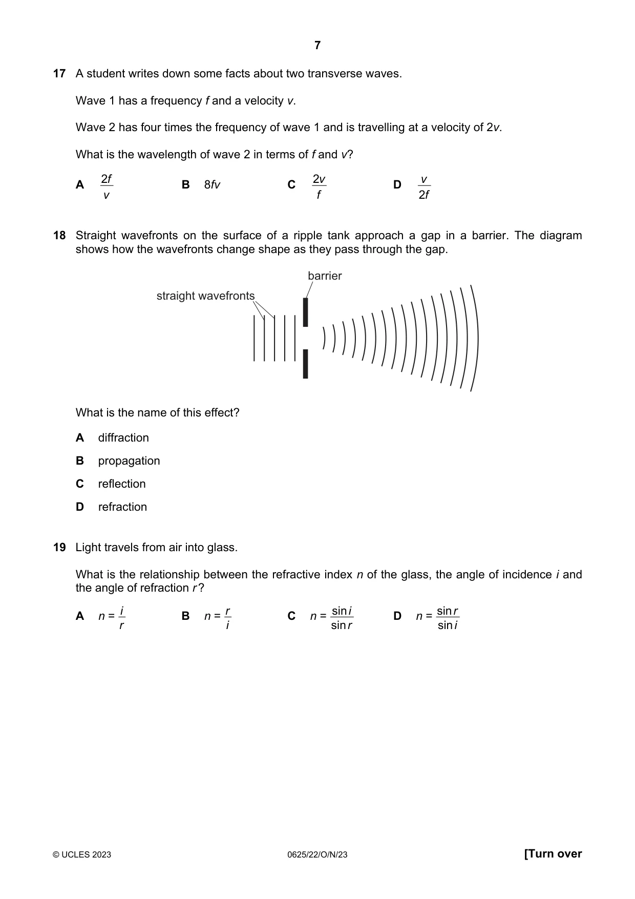 Cambridge IGCSE Physics 0625 2023 Oct/Nov Paper 2 · Variant 2 question paper, page 7 of 16