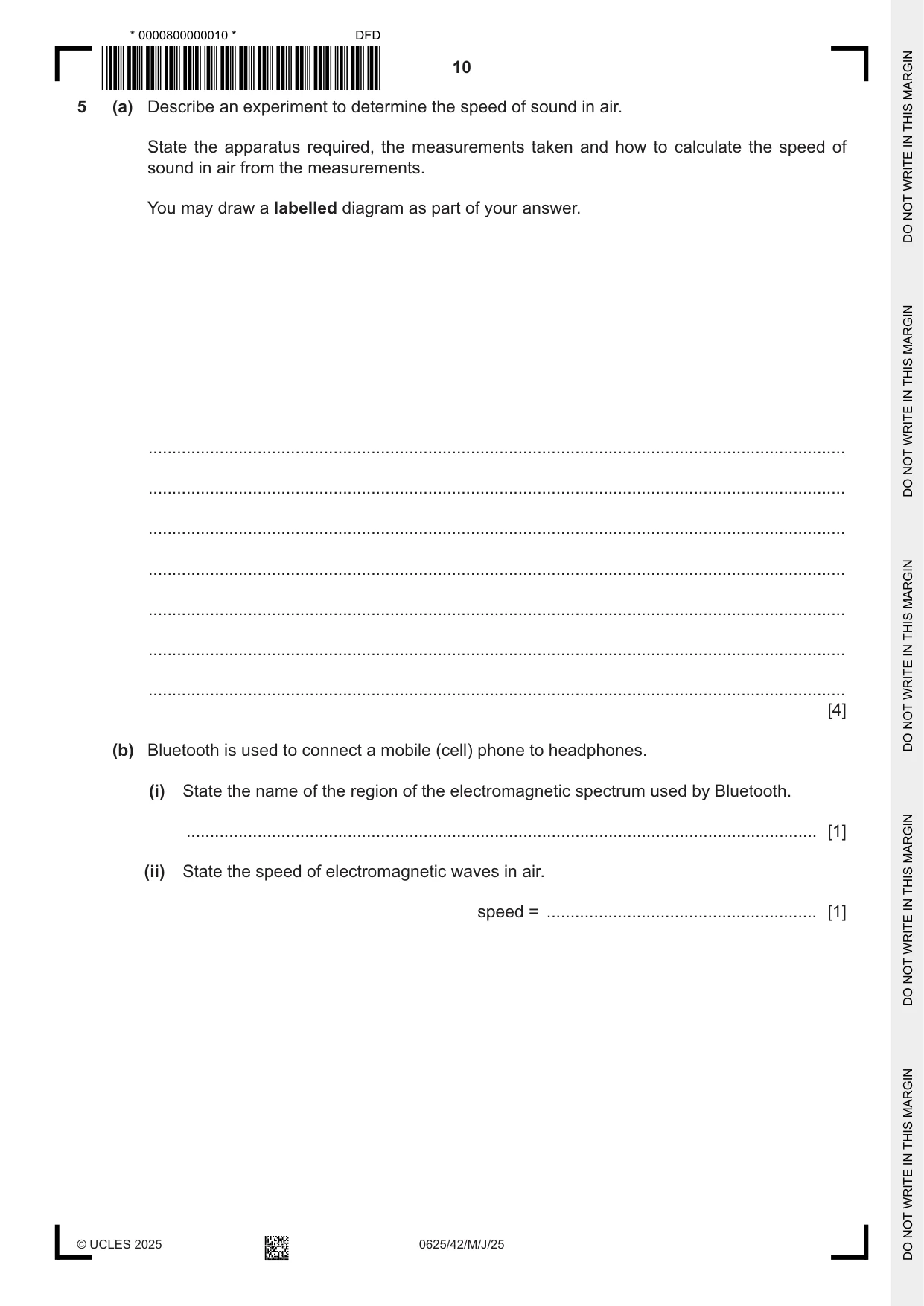 Cambridge IGCSE Physics 0625 2025 May/June Paper 4 · Variant 2 question paper, page 10 of 20