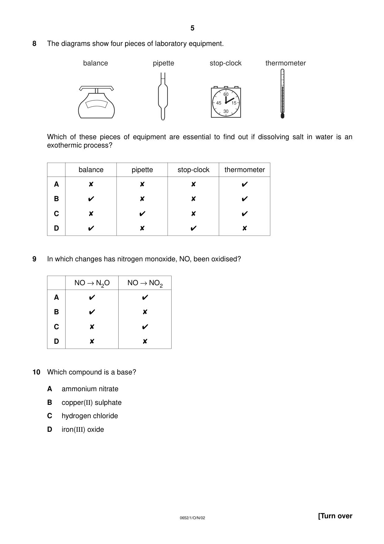 Cambridge IGCSE Physical Science 0652 2002 Oct/Nov Paper 1 · Variant 1 question paper, page 5 of 20