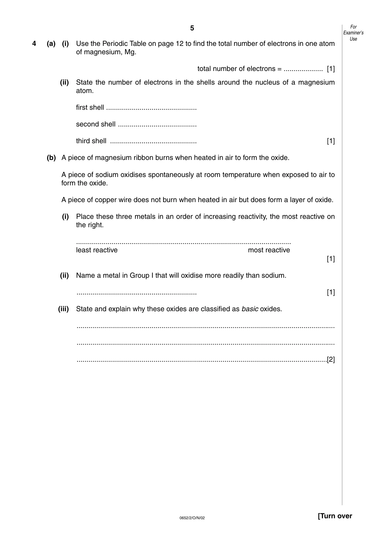Cambridge IGCSE Physical Science 0652 2002 Oct/Nov Paper 2 · Variant 1 question paper, page 5 of 12