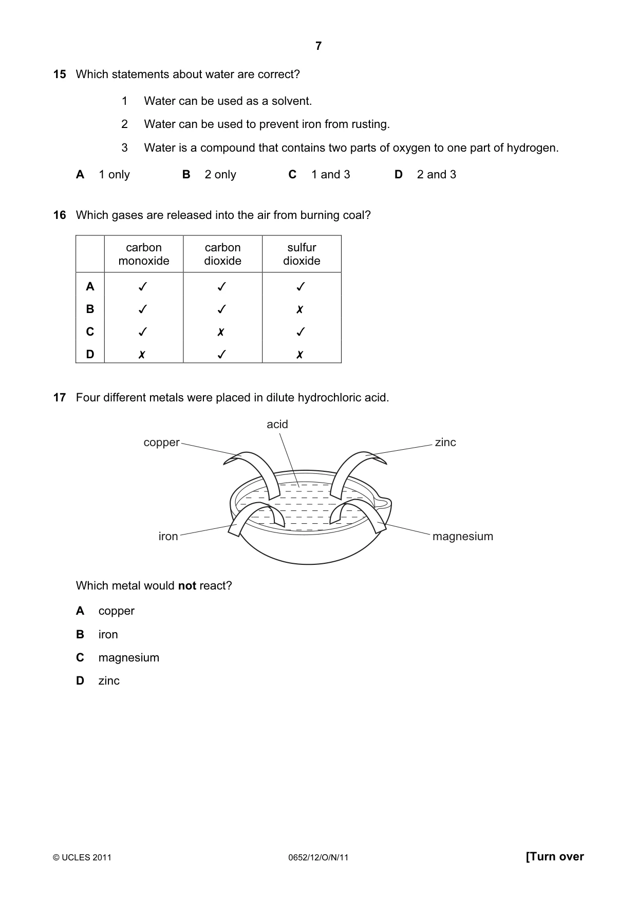 Cambridge IGCSE Physical Science 0652 2011 Oct/Nov Paper 1 · Variant 2 question paper, page 7 of 20