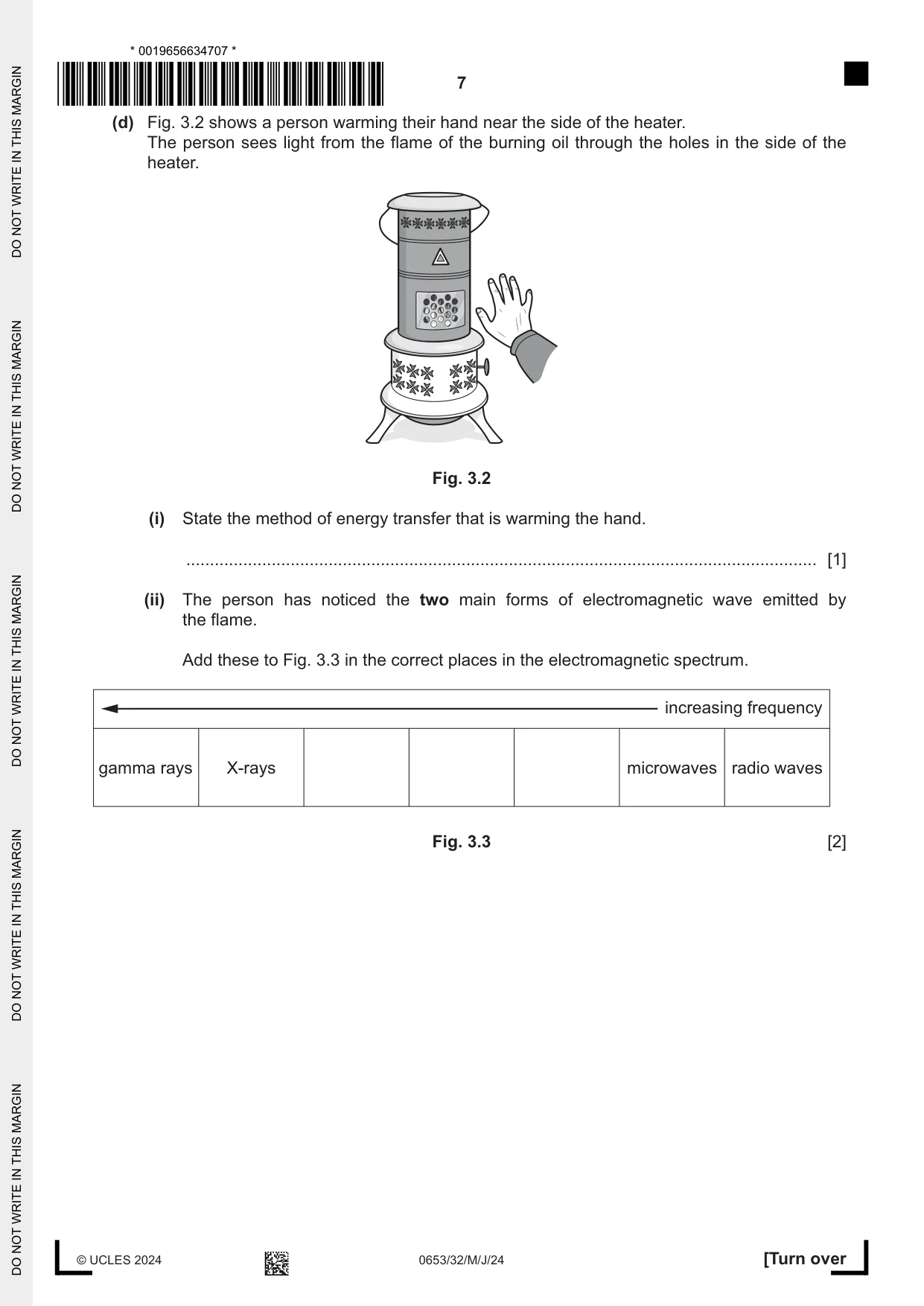Cambridge IGCSE Science - Combined 0653 2024 May/June Paper 3 · Variant 2 question paper, page 7 of 24