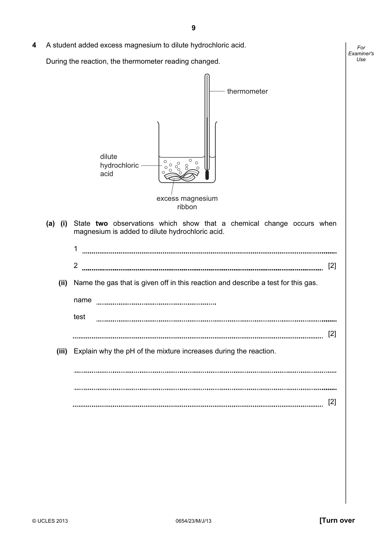 Cambridge IGCSE Sciences - Co-ordinated (Double) 0654 2013 May/June Paper 2 · Variant 3 question paper, page 9 of 28