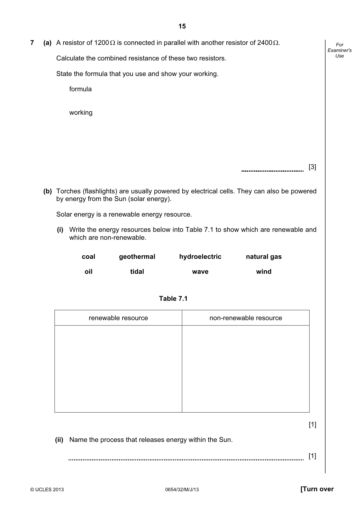 Cambridge IGCSE Sciences - Co-ordinated (Double) 0654 2013 May/June Paper 3 · Variant 2 question paper, page 15 of 32