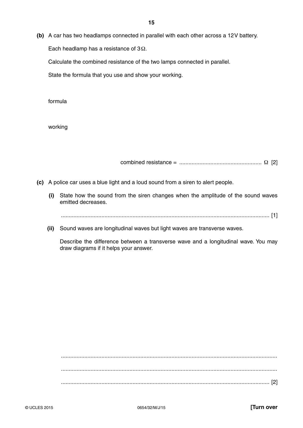 Cambridge IGCSE Sciences - Co-ordinated (Double) 0654 2015 May/June Paper 3 · Variant 2 question paper, page 15 of 32