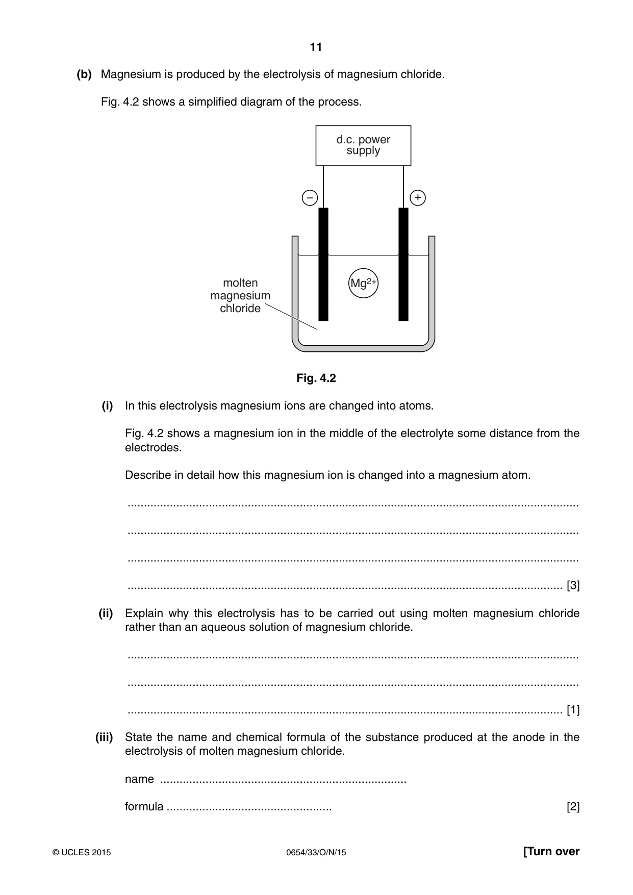 Cambridge IGCSE Sciences - Co-ordinated (Double) 0654 2015 Oct/Nov Paper 3 · Variant 3 question paper, page 11 of 28