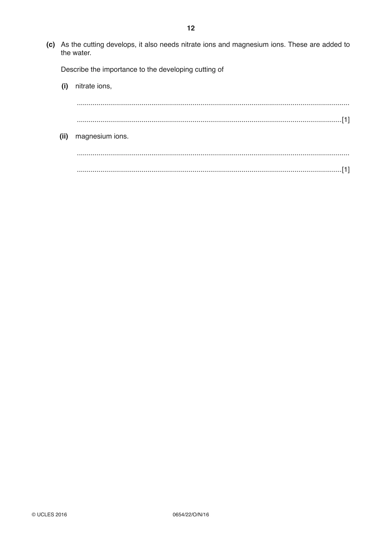 Cambridge IGCSE Sciences - Co-ordinated (Double) 0654 2016 Oct/Nov Paper 2 · Variant 2 question paper, page 12 of 32