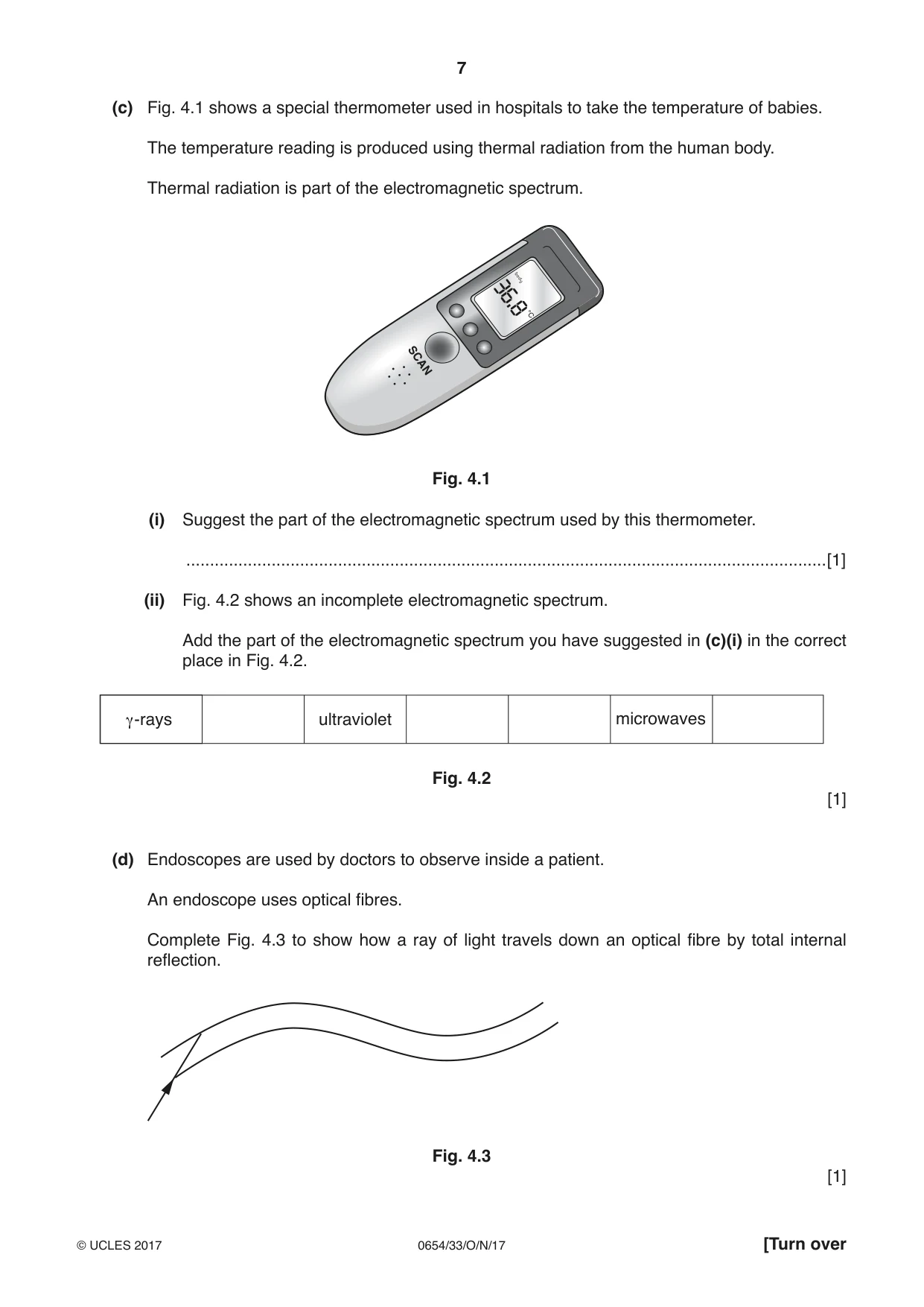 Cambridge IGCSE Sciences - Co-ordinated (Double) 0654 2017 Oct/Nov Paper 3 · Variant 3 question paper, page 7 of 28
