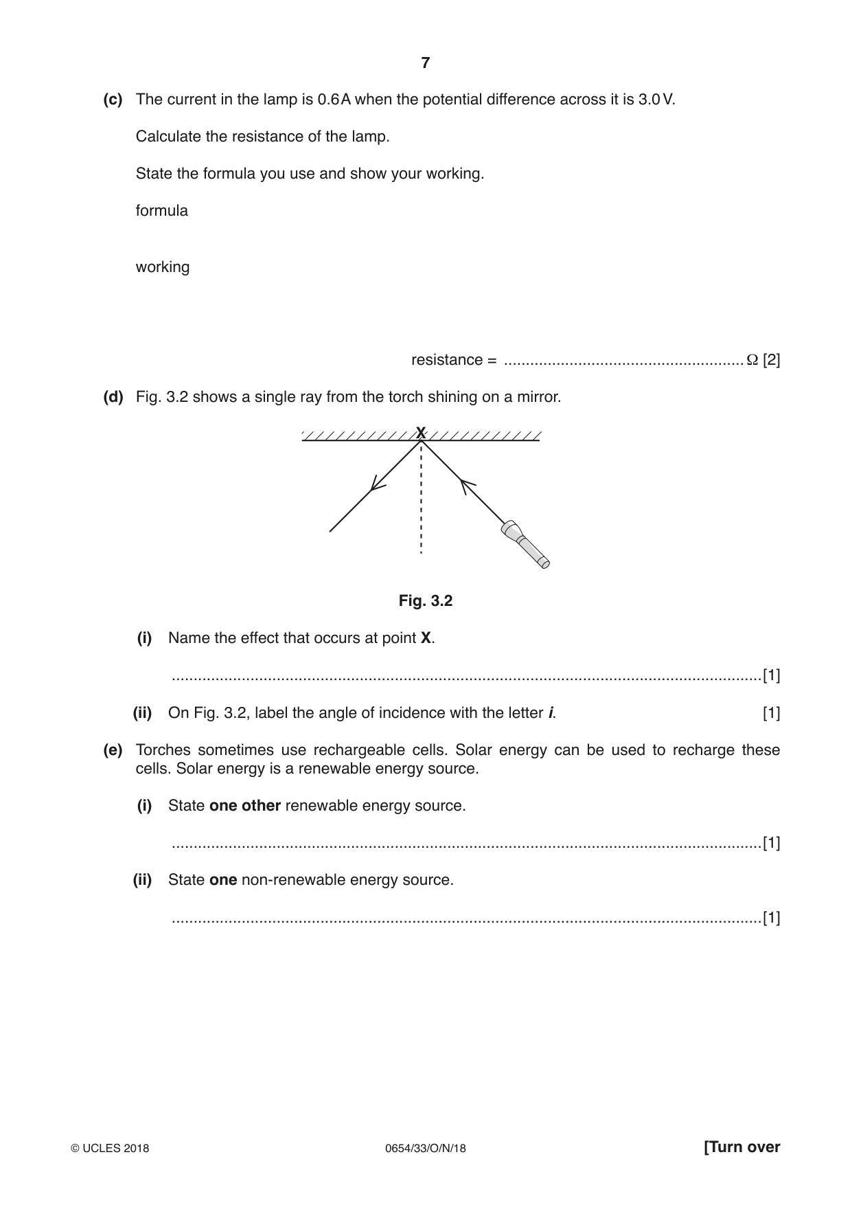 Cambridge IGCSE Sciences - Co-ordinated (Double) 0654 2018 Oct/Nov Paper 3 · Variant 3 question paper, page 7 of 28
