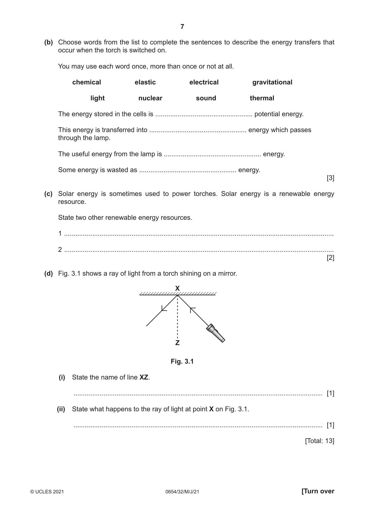 Cambridge IGCSE Sciences - Co-ordinated (Double) 0654 2021 May/June Paper 3 · Variant 2 question paper, page 7 of 28