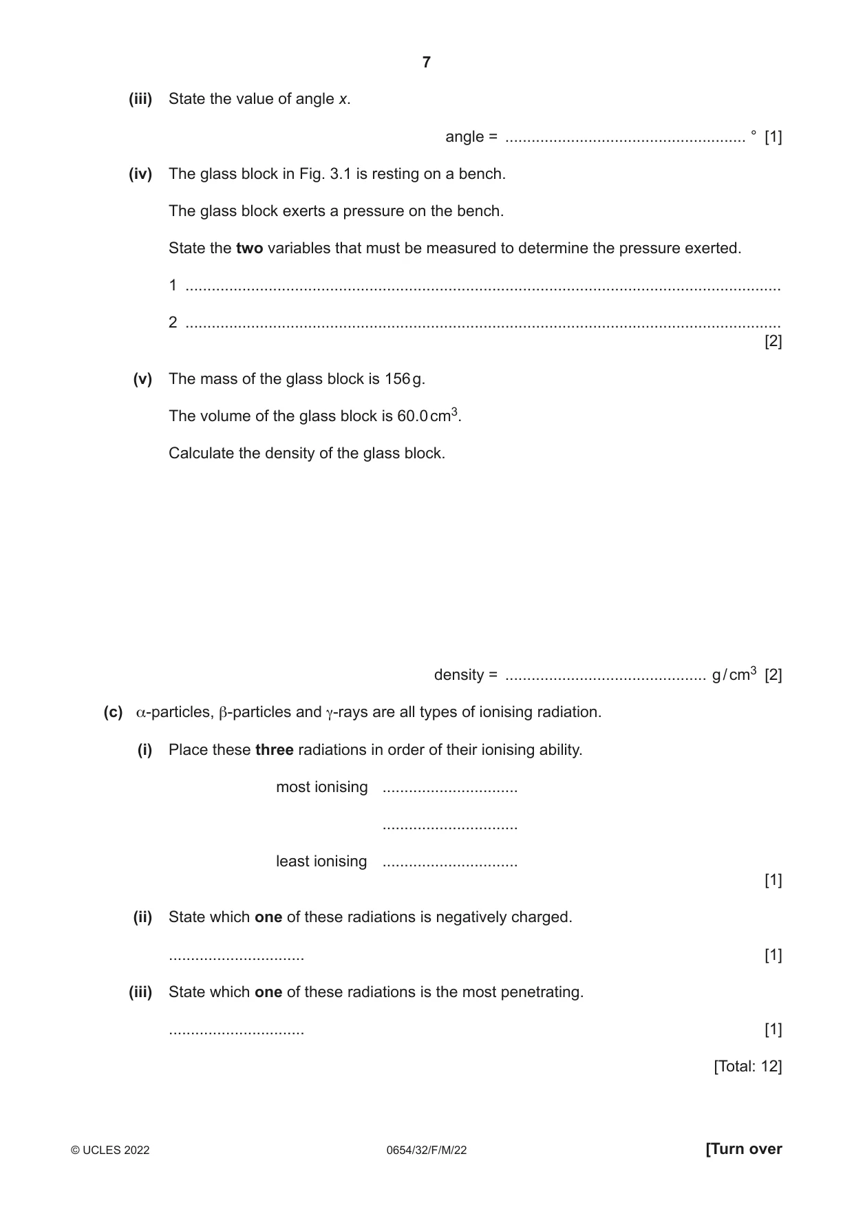 Cambridge IGCSE Sciences - Co-ordinated (Double) 0654 2022 Feb/March Paper 3 · Variant 2 question paper, page 7 of 28