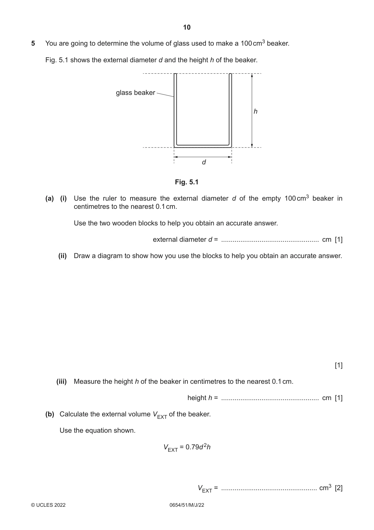 Cambridge IGCSE Sciences - Co-ordinated (Double) 0654 2022 May/June Paper 5 · Variant 1 question paper, page 10 of 16