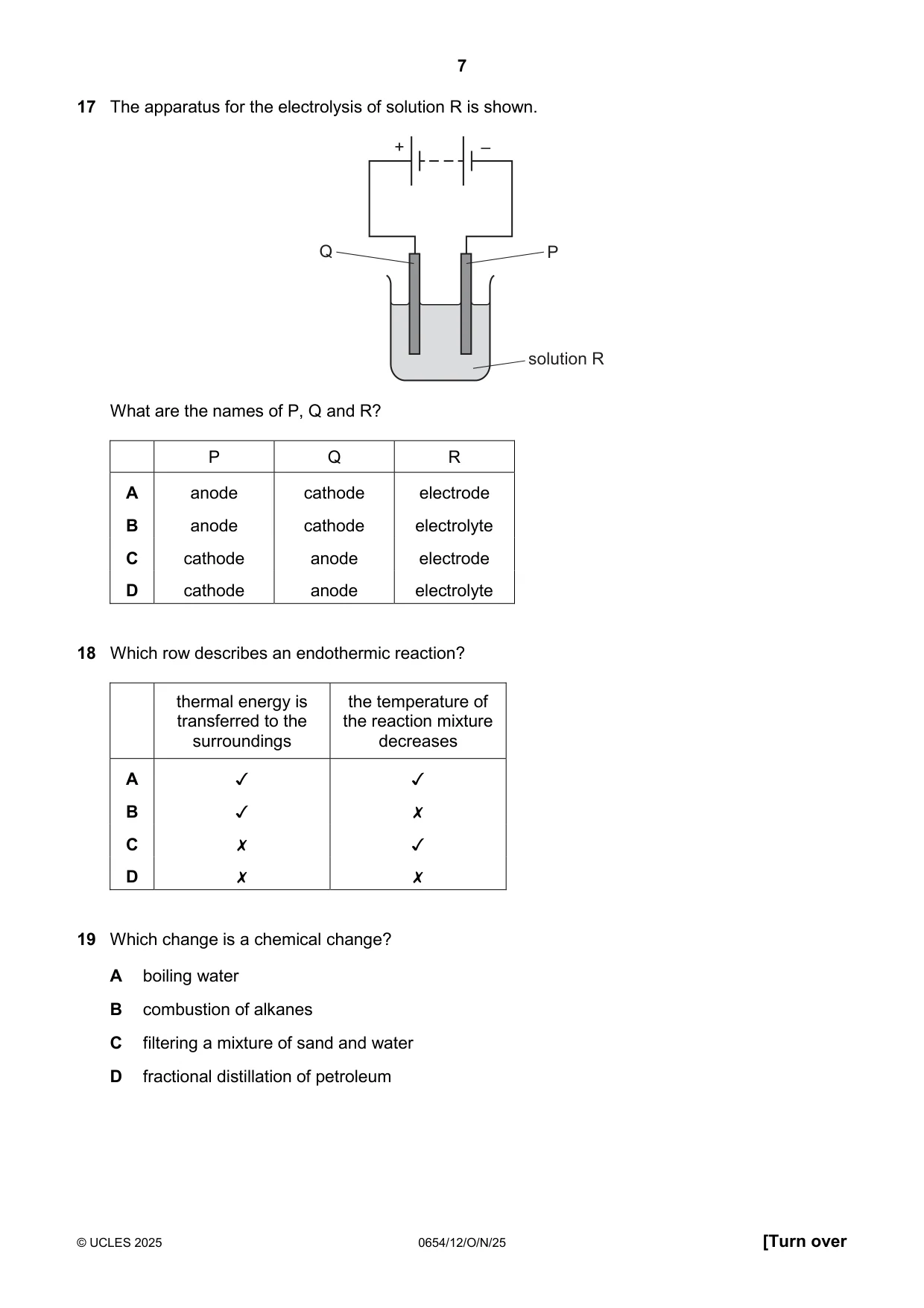Cambridge IGCSE Sciences - Co-ordinated (Double) 0654 2025 Oct/Nov Paper 1 · Variant 2 question paper, page 7 of 16