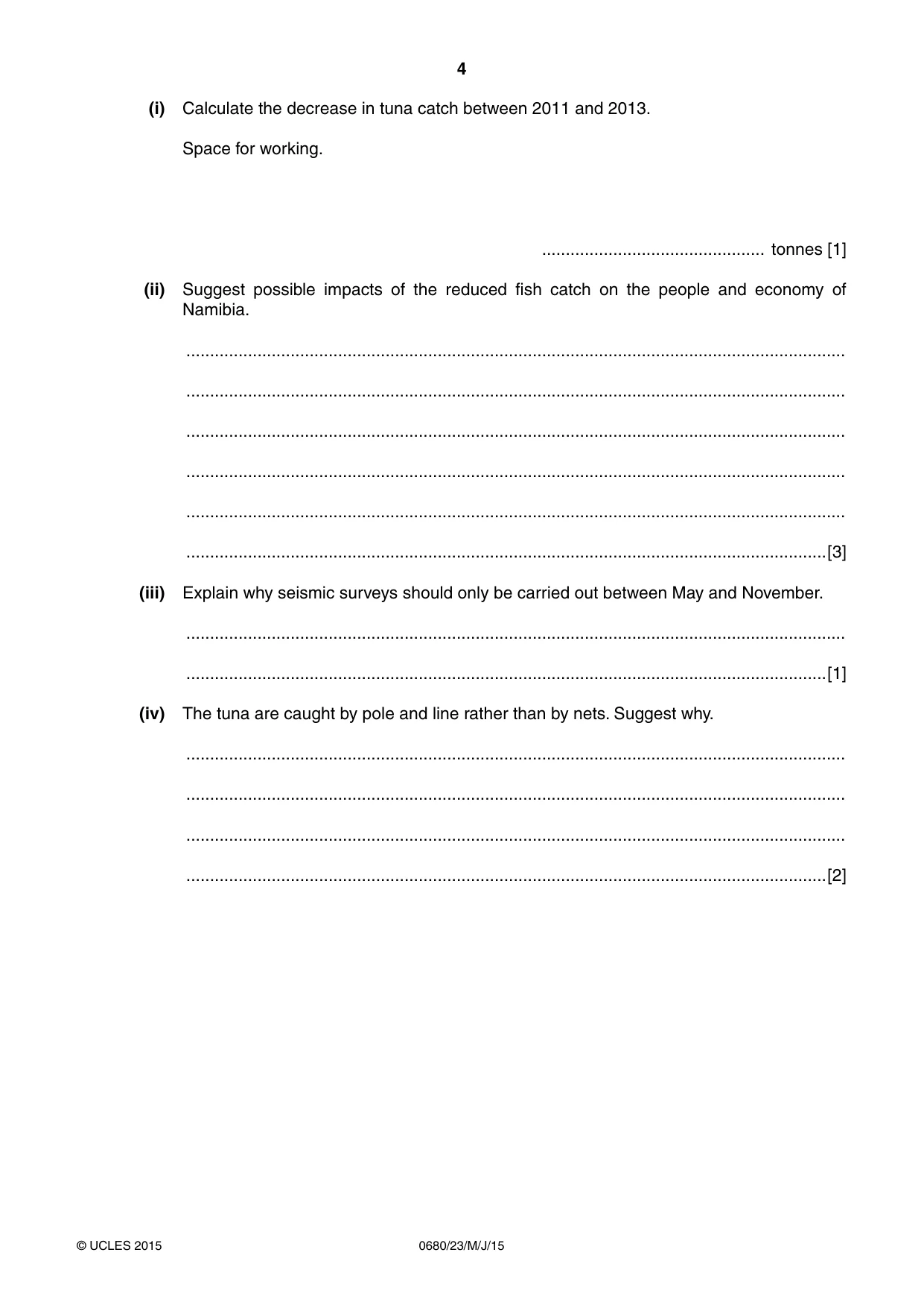 Cambridge IGCSE Environmental Management 0680 2015 May/June Paper 2 · Variant 3 question paper, page 4 of 16
