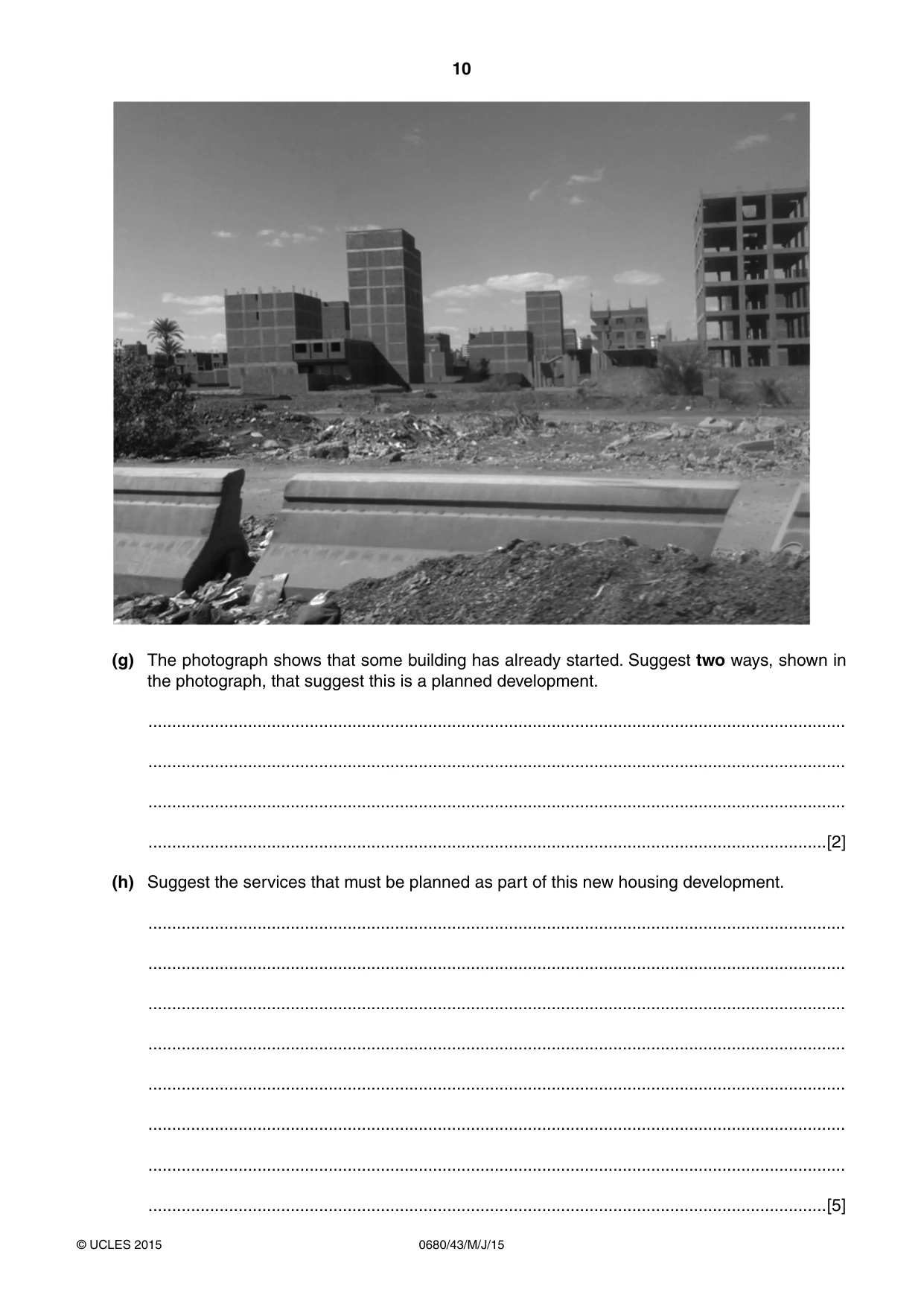 Cambridge IGCSE Environmental Management 0680 2015 May/June Paper 4 · Variant 3 question paper, page 10 of 16