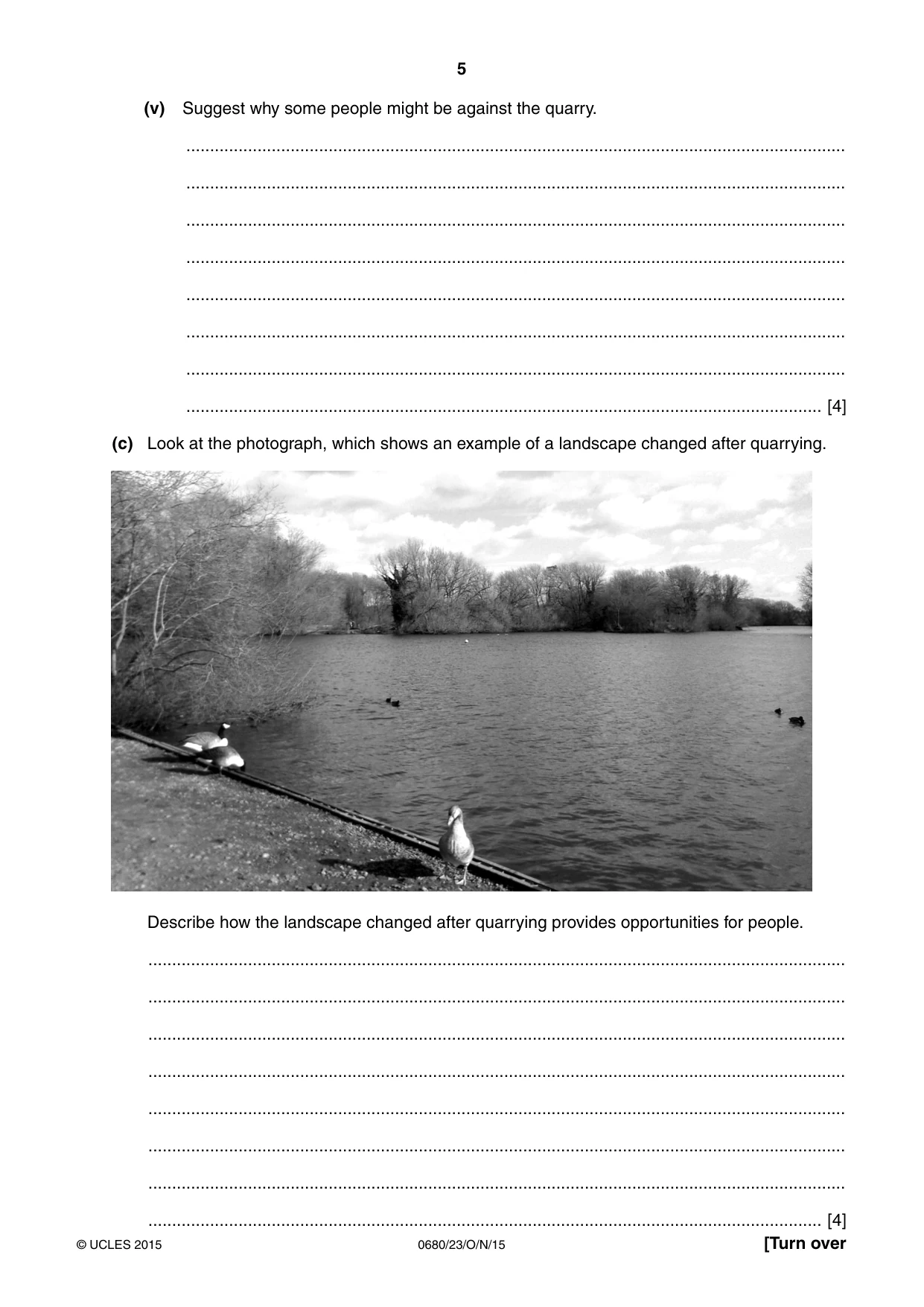 Cambridge IGCSE Environmental Management 0680 2015 Oct/Nov Paper 2 · Variant 3 question paper, page 5 of 16