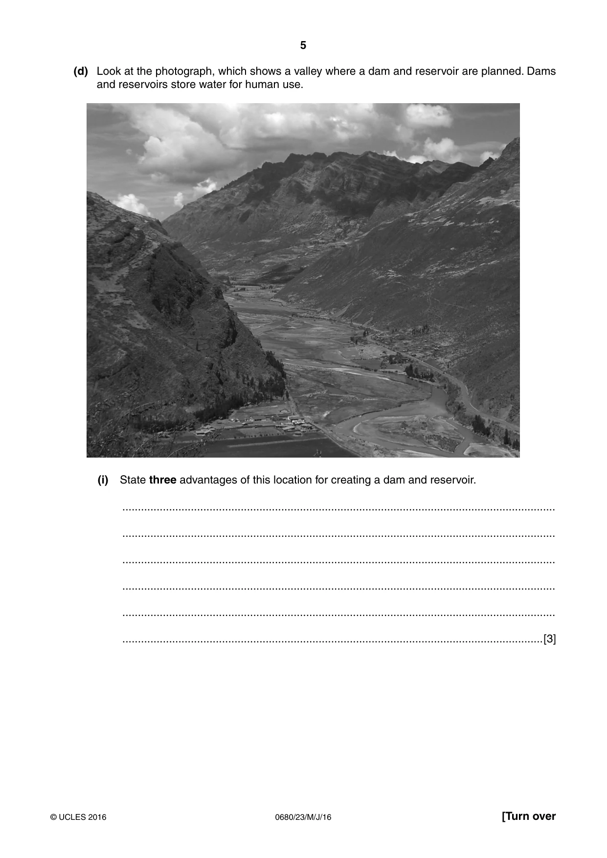 Cambridge IGCSE Environmental Management 0680 2016 May/June Paper 2 · Variant 3 question paper, page 5 of 16