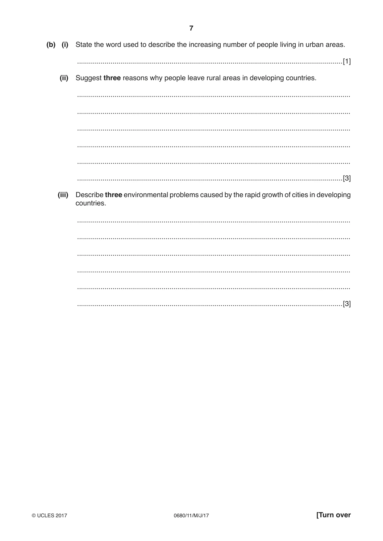 Cambridge IGCSE Environmental Management 0680 2017 May/June Paper 1 · Variant 1 question paper, page 7 of 16