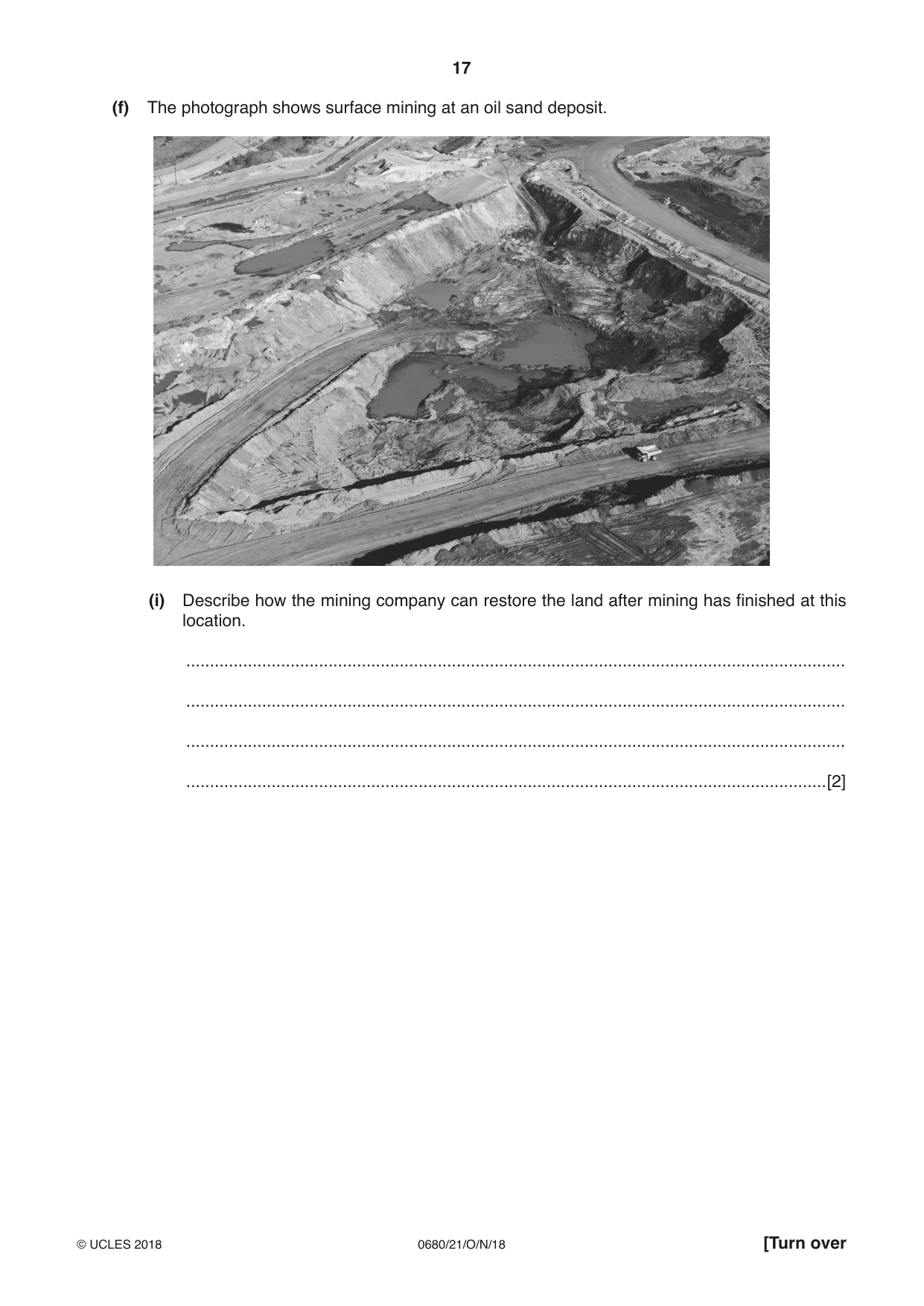 Cambridge IGCSE Environmental Management 0680 2018 Oct/Nov Paper 2 · Variant 1 question paper, page 17 of 20