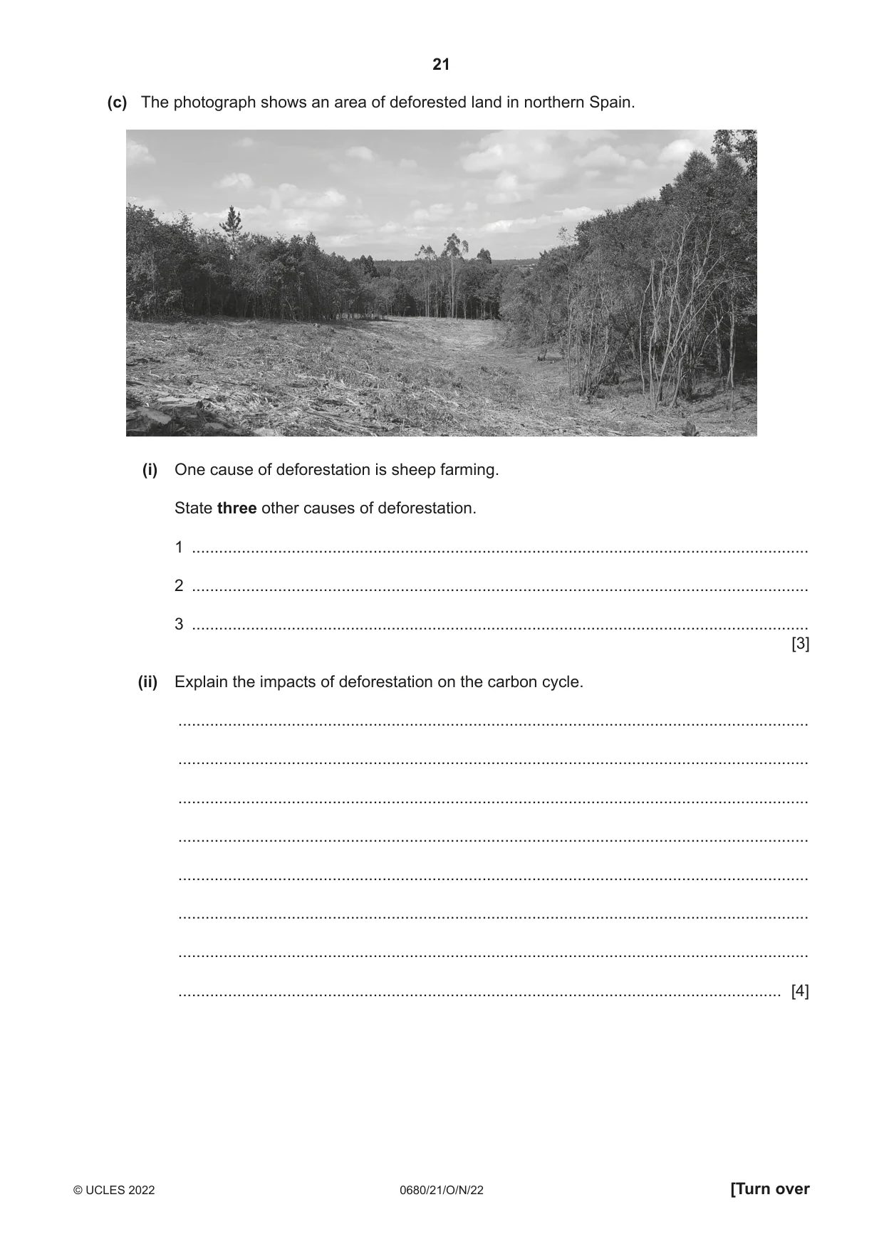 Cambridge IGCSE Environmental Management 0680 2022 Oct/Nov Paper 2 · Variant 1 question paper, page 21 of 24