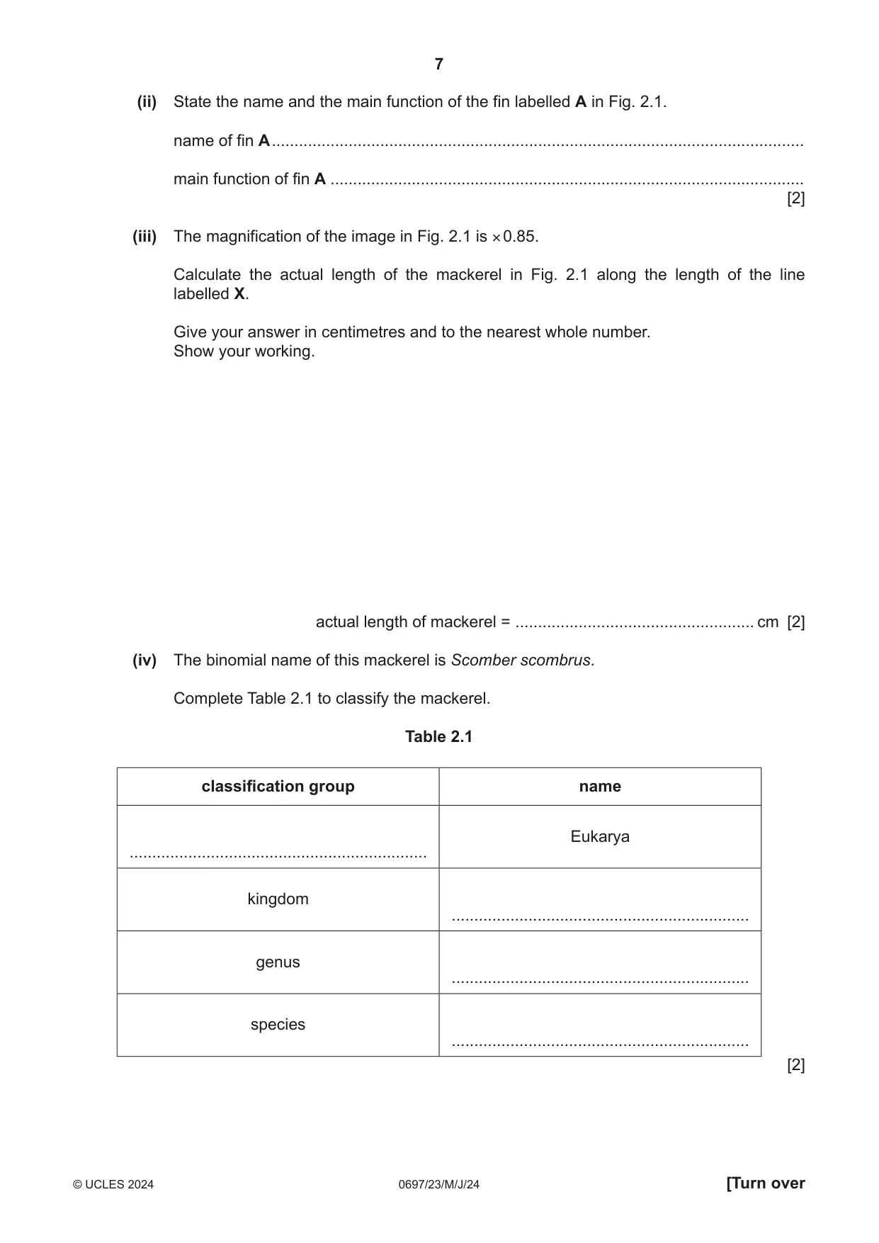 Cambridge IGCSE Marine Science (Maldives only) 0697 2024 May/June Paper 2 · Variant 3 question paper, page 7 of 24