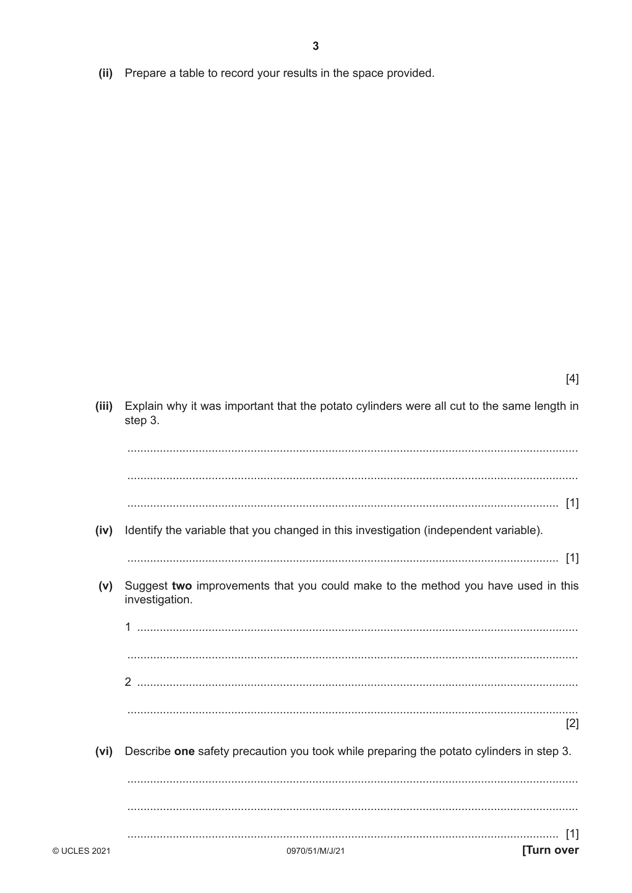 Cambridge IGCSE Biology (9-1) 0970 2021 May/June Paper 5 · Variant 1 question paper, page 3 of 12