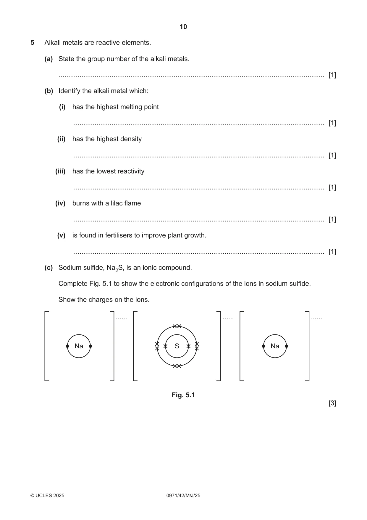 Cambridge IGCSE Chemistry (9-1) 0971 2025 May/June Paper 4 · Variant 2 question paper, page 10 of 16