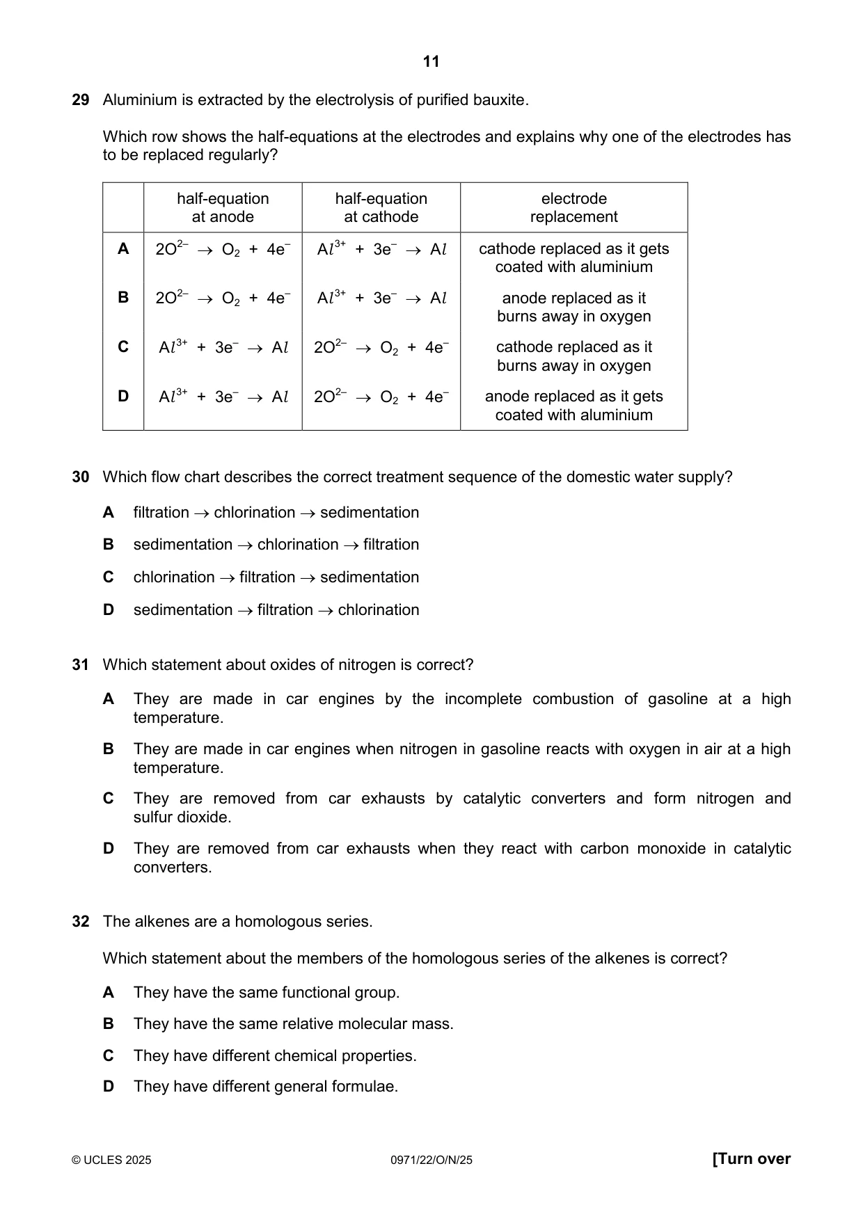 Cambridge IGCSE Chemistry (9-1) 0971 2025 Oct/Nov Paper 2 · Variant 2 question paper, page 11 of 16
