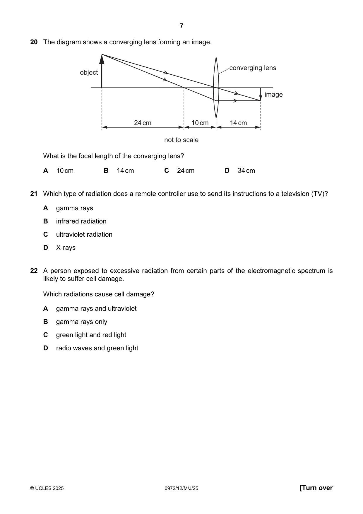 Cambridge IGCSE Physics (9-1) 0972 2025 May/June Paper 1 · Variant 2 question paper, page 7 of 16