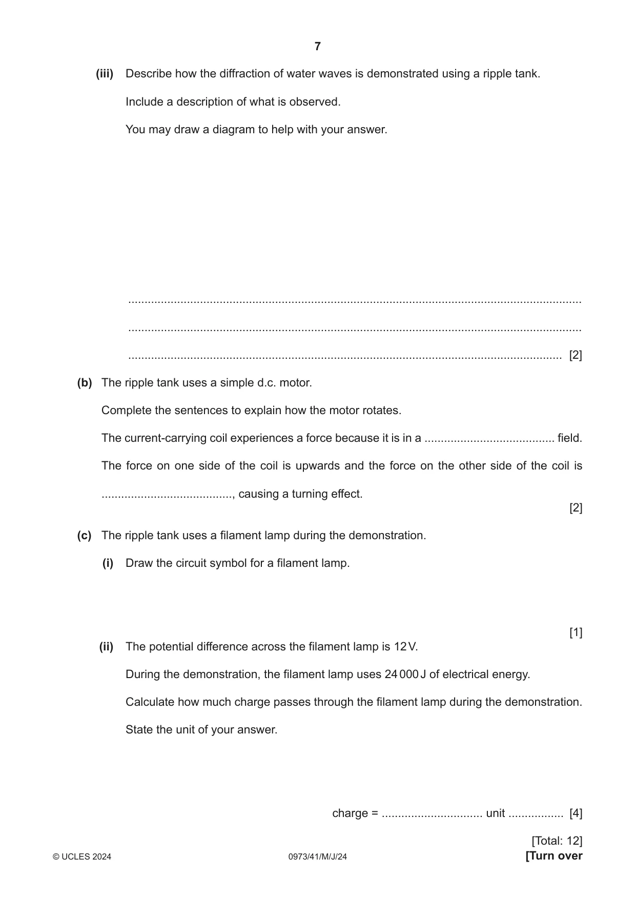 Cambridge IGCSE Sciences - Co-ordinated (9-1) 0973 2024 May/June Paper 4 · Variant 1 question paper, page 7 of 28