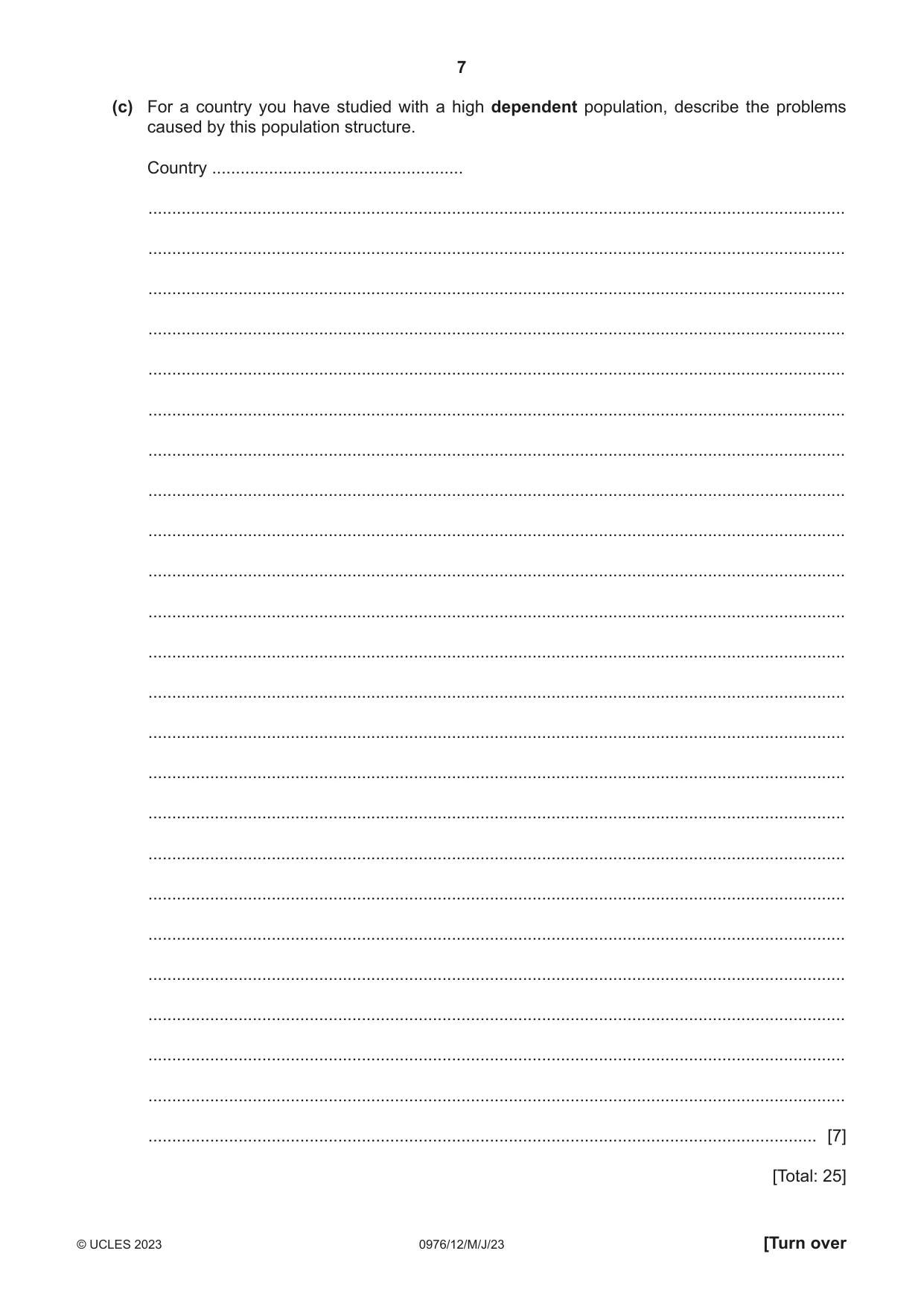 Cambridge IGCSE Geography (9-1) 0976 2023 May/June Paper 1 · Variant 2 question paper, page 7 of 32