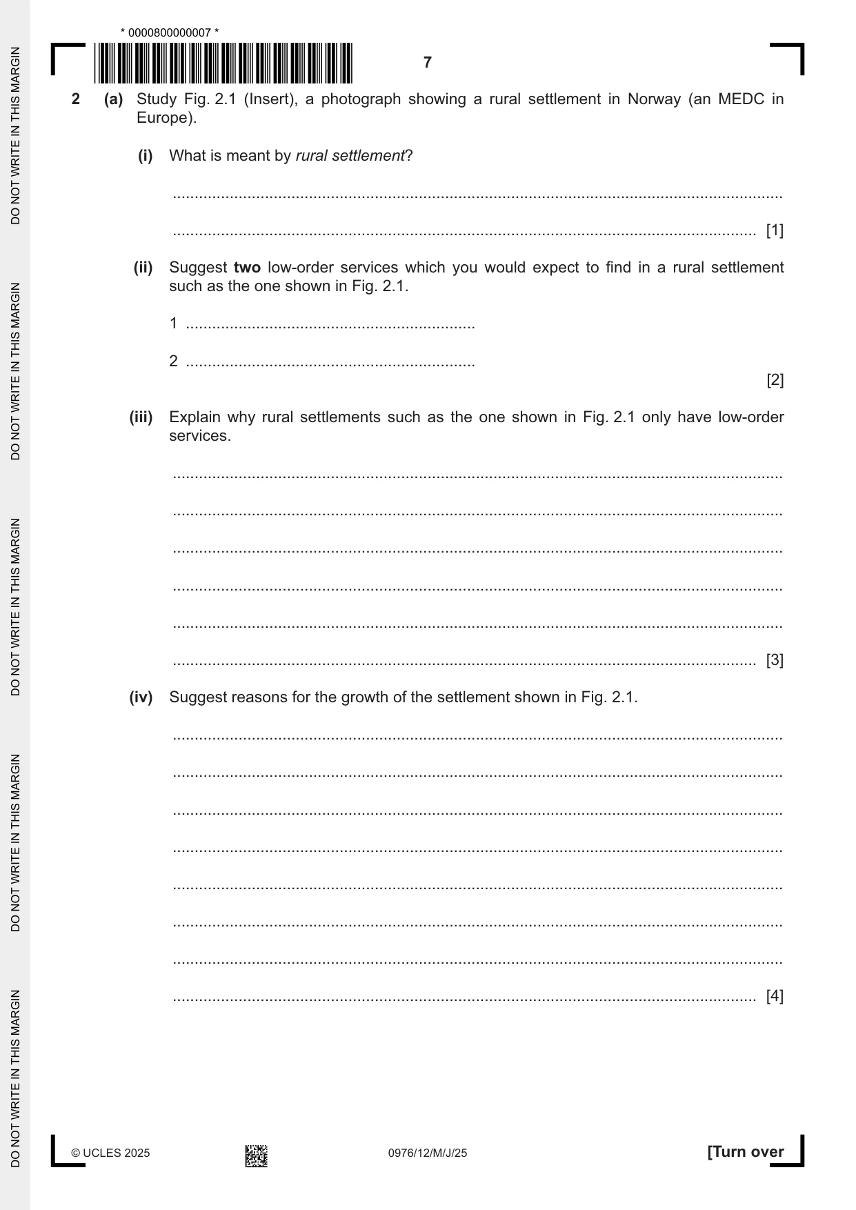 Cambridge IGCSE Geography (9-1) 0976 2025 May/June Paper 1 · Variant 2 question paper, page 7 of 36