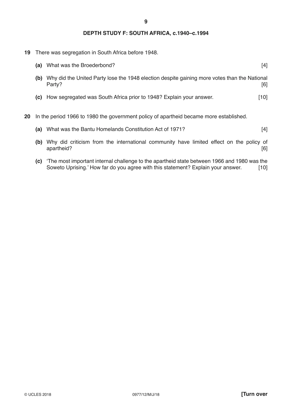 Cambridge IGCSE History (9-1) 0977 2018 May/June Paper 1 · Variant 2 question paper, page 9 of 12