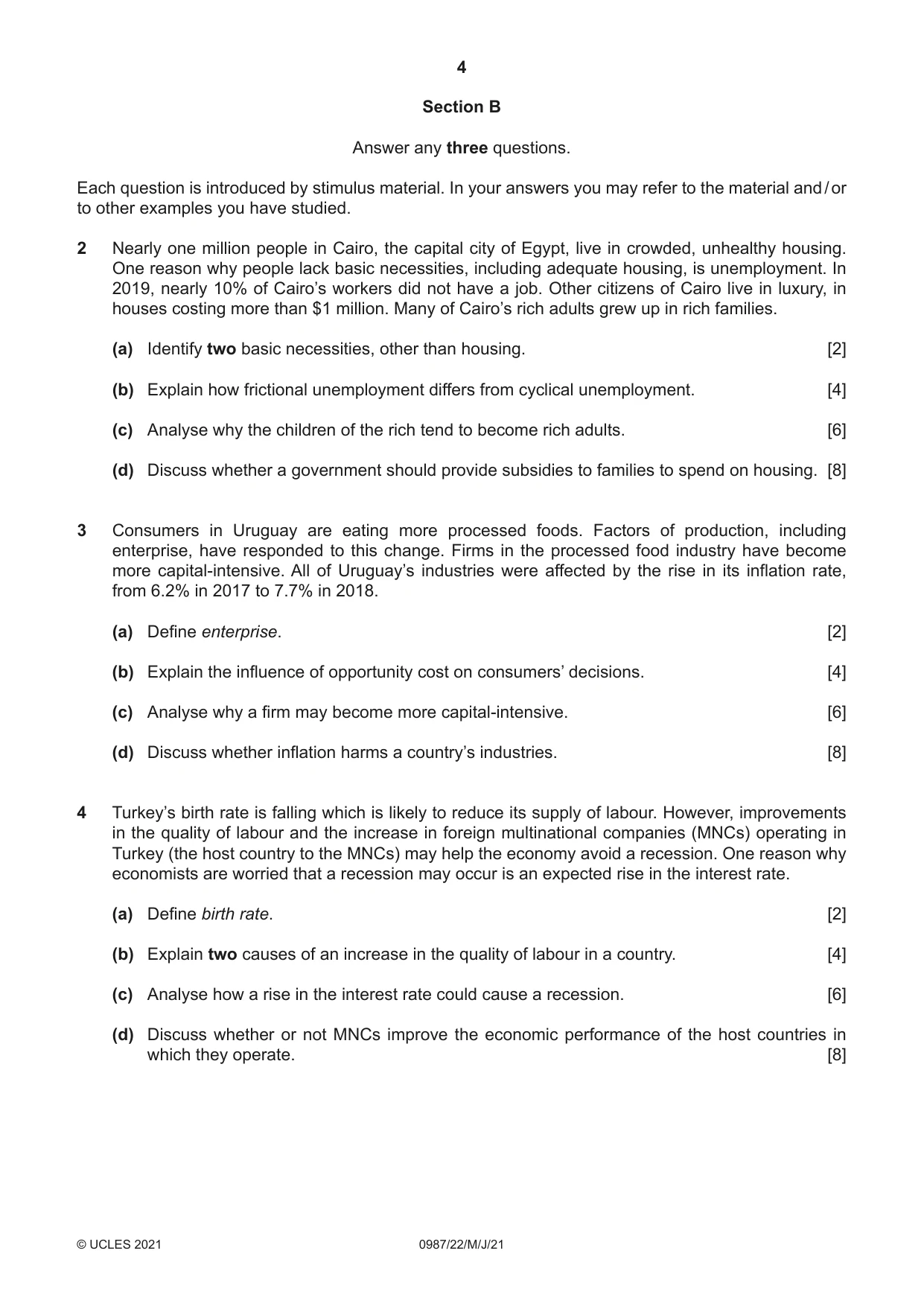 Cambridge IGCSE Economics (9-1) 0987 2021 May/June Paper 2 · Variant 2 question paper, page 4 of 8