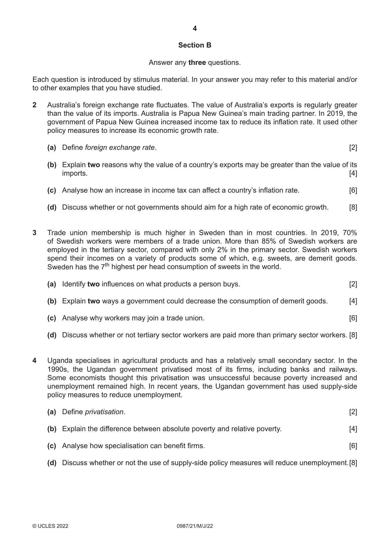 Cambridge IGCSE Economics (9-1) 0987 2022 May/June Paper 2 · Variant 1 question paper, page 4 of 8