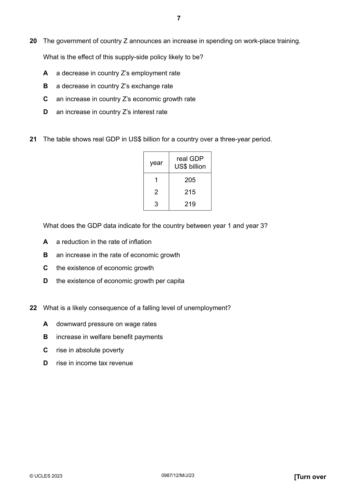 Cambridge IGCSE Economics (9-1) 0987 2023 May/June Paper 1 · Variant 2 question paper, page 7 of 12