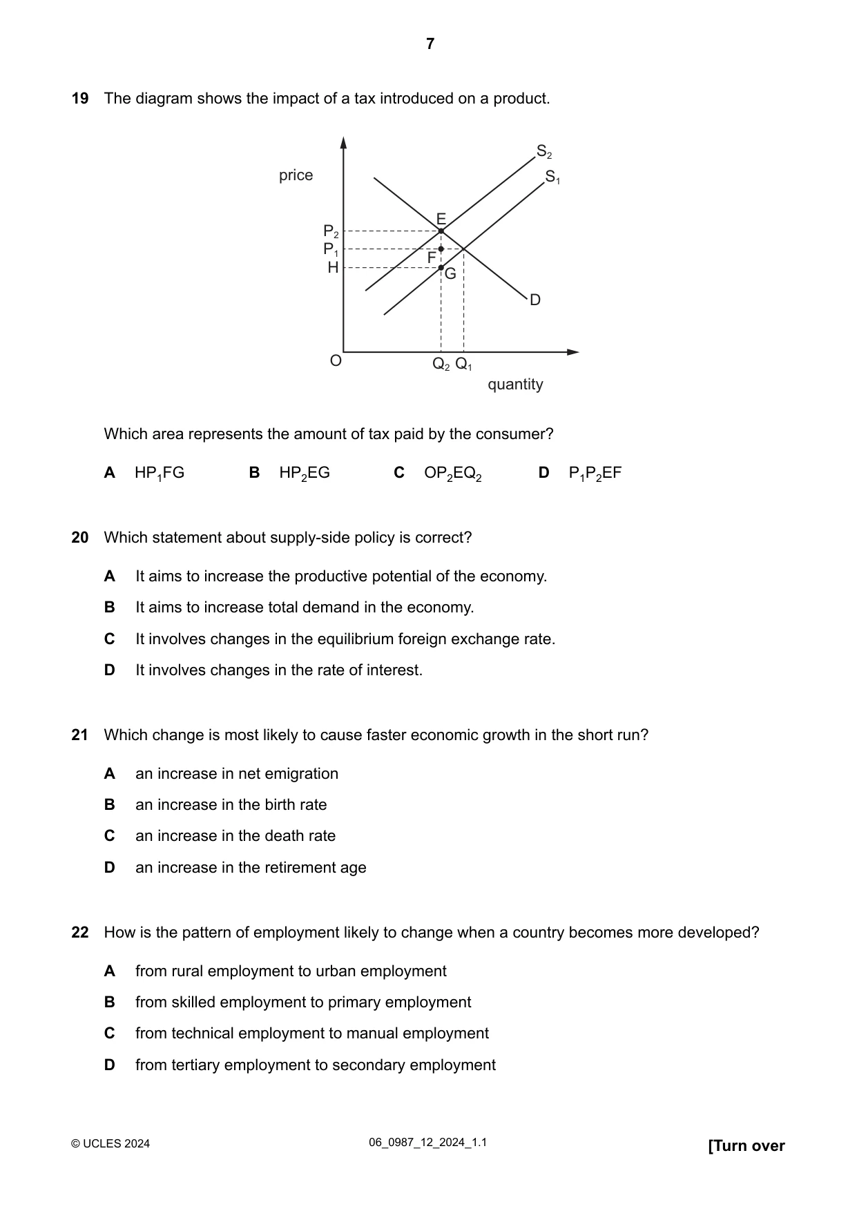 Cambridge IGCSE Economics (9-1) 0987 2024 May/June Paper 1 · Variant 2 question paper, page 7 of 12