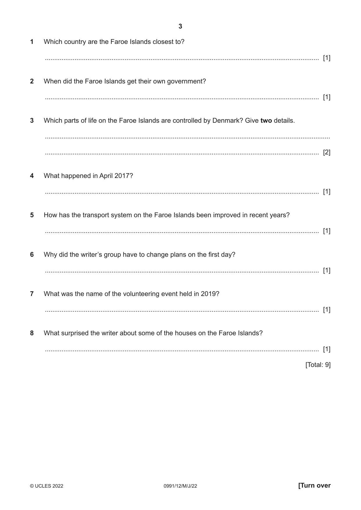 Cambridge IGCSE English - Second Language (9-1) 0991 2022 May/June Paper 1 · Variant 2 question paper, page 3 of 16